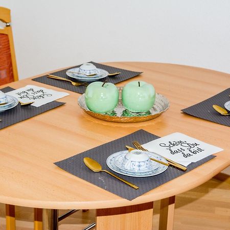 Schoene 2-Raum-Wohnung Im Zentrum Waltershausens Zewnętrze zdjęcie