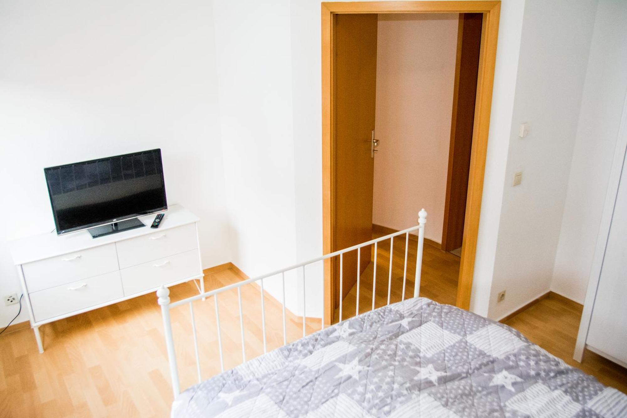 Schoene 2-Raum-Wohnung Im Zentrum Waltershausens Zewnętrze zdjęcie