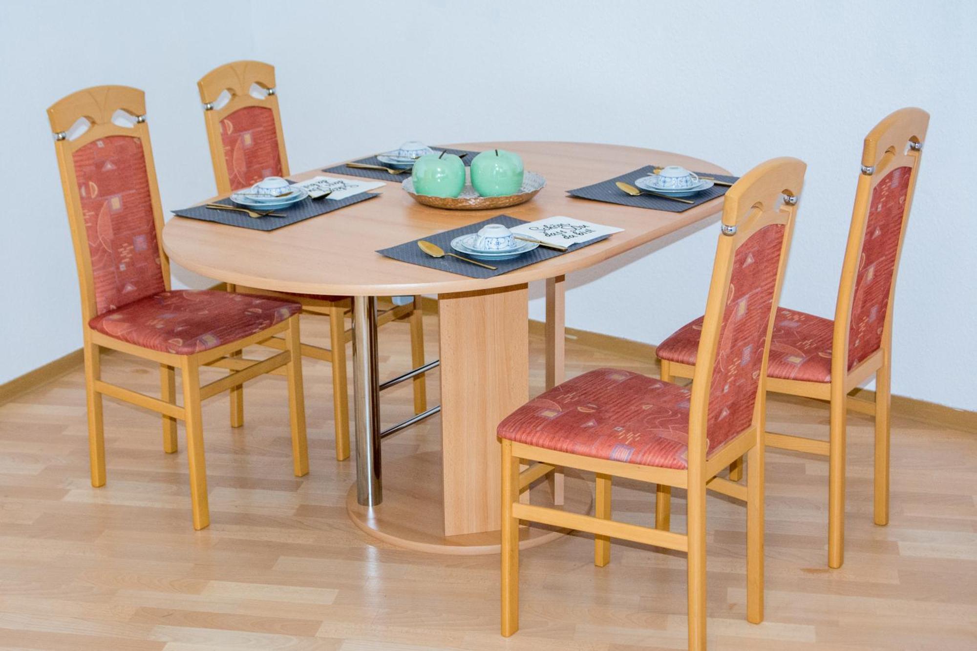 Schoene 2-Raum-Wohnung Im Zentrum Waltershausens Zewnętrze zdjęcie