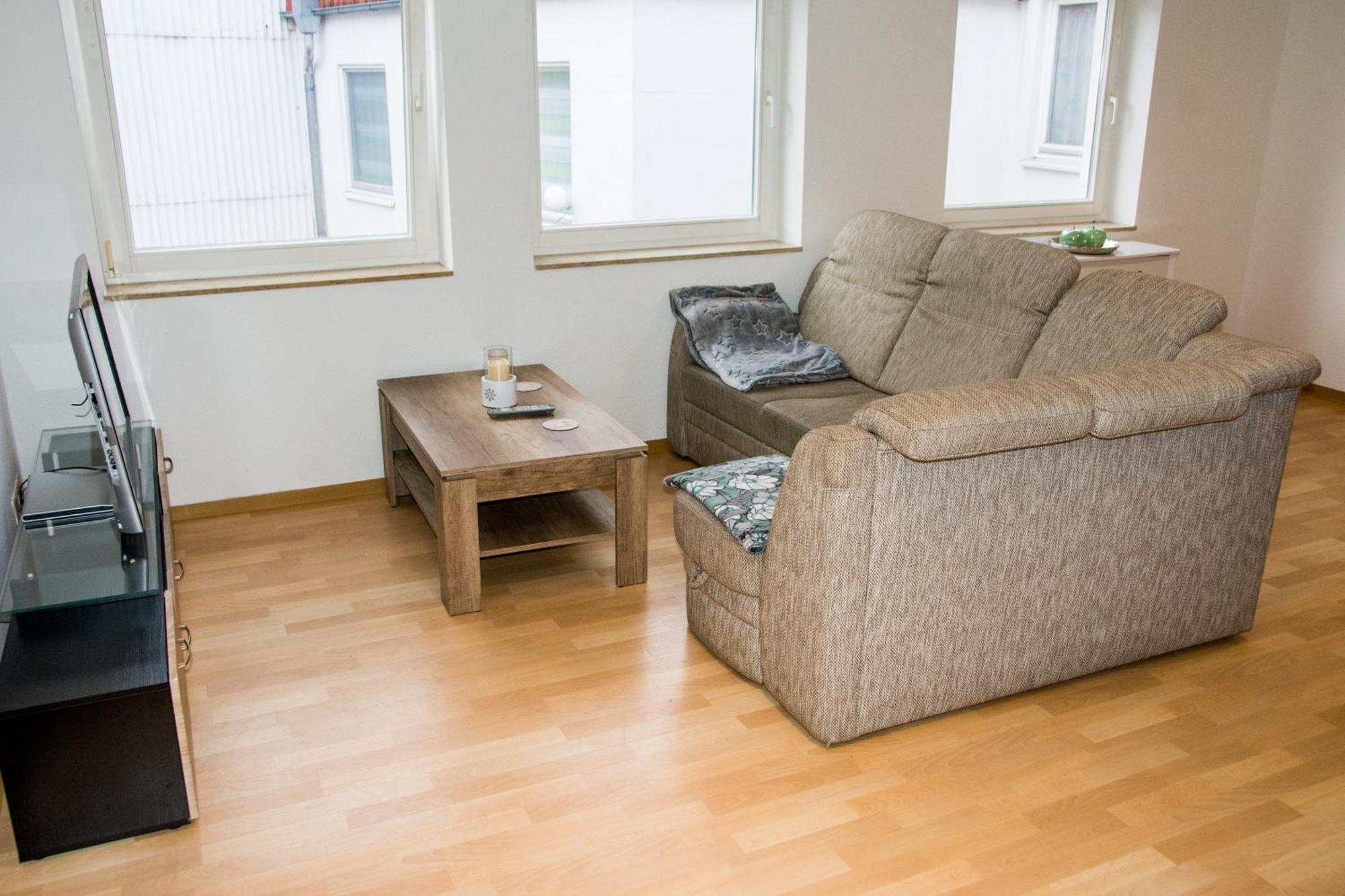 Schoene 2-Raum-Wohnung Im Zentrum Waltershausens Zewnętrze zdjęcie